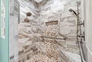 Combined shower/tub