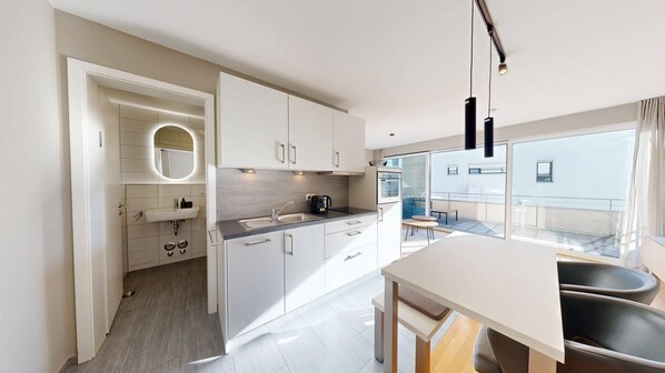 Fridge, microwave, oven, stovetop - Chic apartment - Überlingen on Lake Constance (Überlingen)