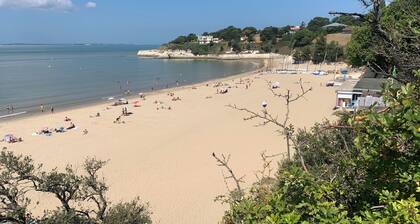 Quiet, Characterful Cottage in Countryside