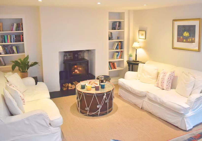 Modern, Spacious Town House Located In Central Chichester And Sleeping 10 - Dogs Very Welcome! - Chichester