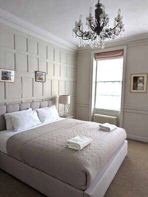 4 bedrooms, iron/ironing board, travel cot, free WiFi