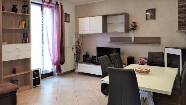 Unclassified image, 1 of 21, button - Casa Rosa 51 (Stresa)