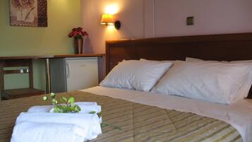 Chambre Double Deluxe | 1 chambre, literie de qualité supérieure, couette en duvet d'oie