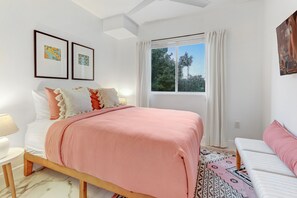 2 camere, ferro/asse da stiro, Wi-Fi gratuito, lenzuola