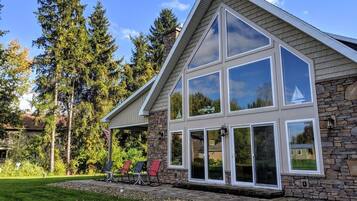 House, 3 Bedrooms | Exterior