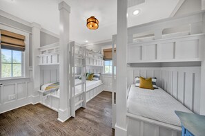 4 bedrooms, iron/ironing board, travel crib, free WiFi