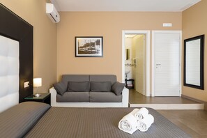 1 bedroom, desk, free WiFi, bed sheets - BH Napoli Railway - Caffè - 3 (Napoli)