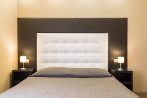 1 bedroom, desk, free WiFi, bed sheets - BH Napoli Railway - Caffè - 3 (Napoli)