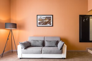 TV - BH Napoli Railway - Nocciola (Napoli)