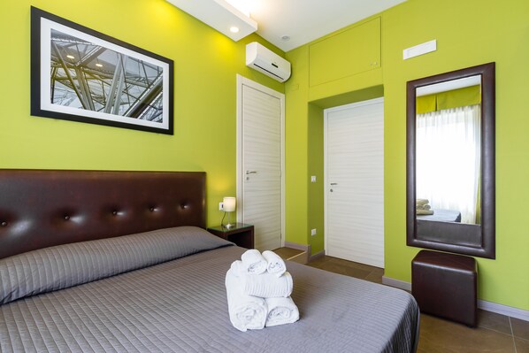 1 chambre, bureau, Wi-Fi gratuit, draps fournis