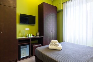 1 chambre, bureau, Wi-Fi gratuit, draps fournis