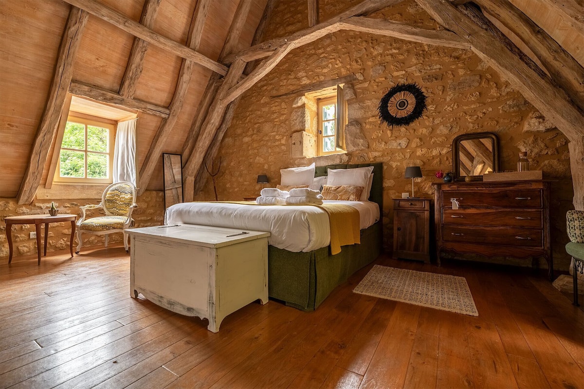 Signature Double Room, Ensuite (Chevalier Lagny) | Premium bedding, individually decorated, individually furnished