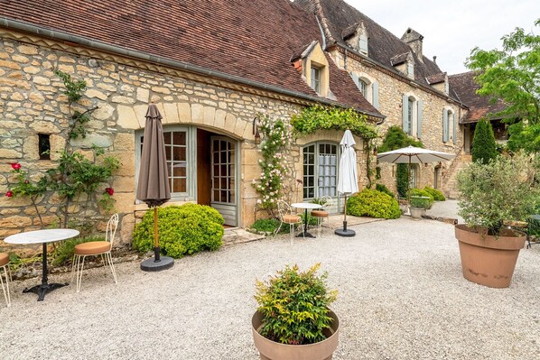 Exterior - La Tour de Cause (Saint-Cybranet)