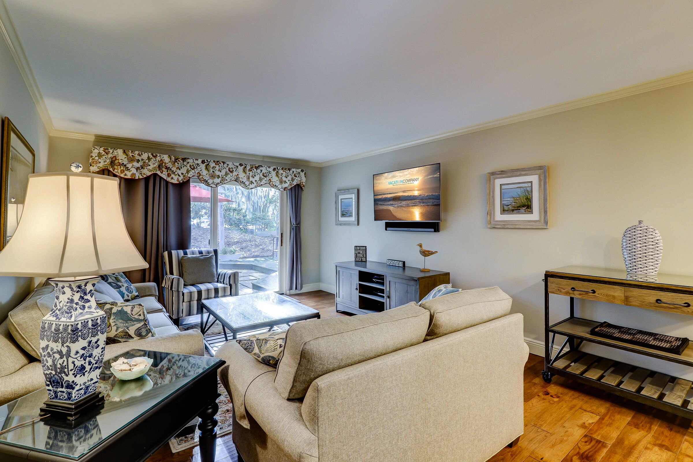 823 Ketch Court - Sea Pines Townhouse in Harbourtown-Quick walk to the Marina