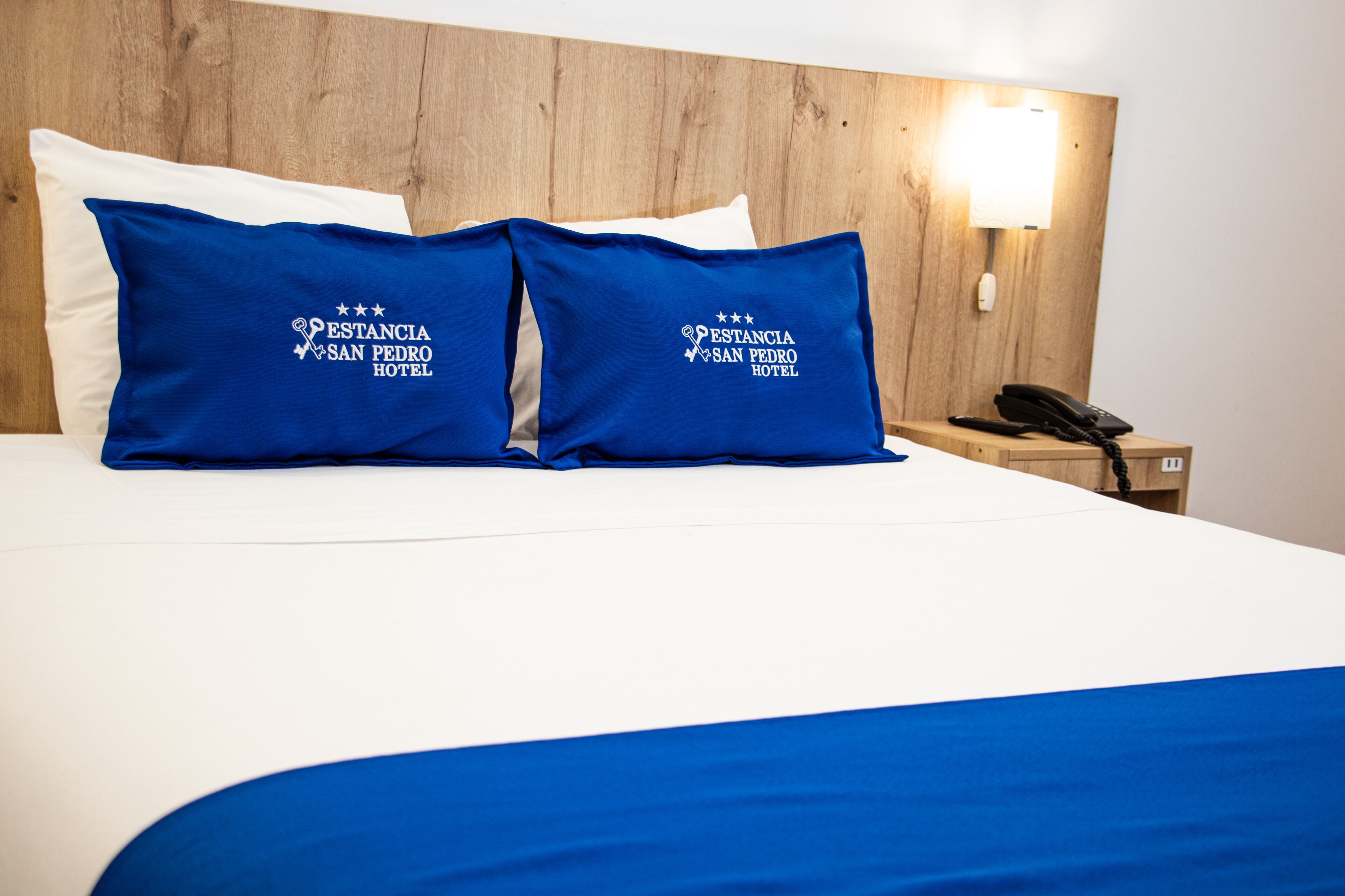 superior double room single use | hypo-allergenic bedding, desk, laptop workspace, iron/ironing board