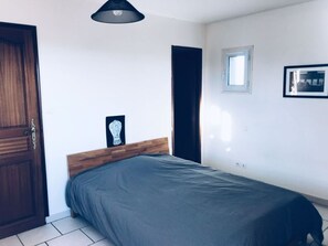 3 Schlafzimmer, Bügeleisen/Bügelbrett, WLAN