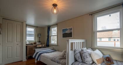 Eastside Bungalow Downtown · Charming in town pad to explore town & more