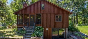 Beautiful Cabin on Horseshoe Lake