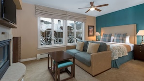 2 bedrooms, desk, iron/ironing board, free WiFi