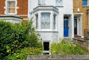 Exterior detail - Lovely Apartment - Central Oxford - Pass the Keys (Oxford)