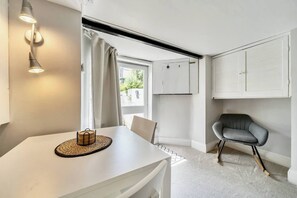 Interior - Lovely Apartment - Central Oxford - Pass the Keys (Oxford)