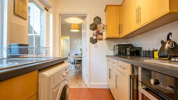 Fridge, microwave, oven, toaster