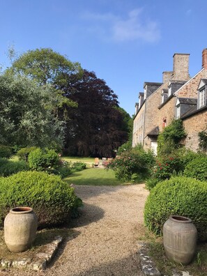 Property grounds - Charming Manor Bay Mont St Michel (Sartilly-Baie-Bocage)