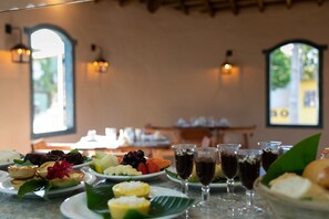 Free daily cooked-to-order breakfast - Da Graça Hotel (Porto Seguro)