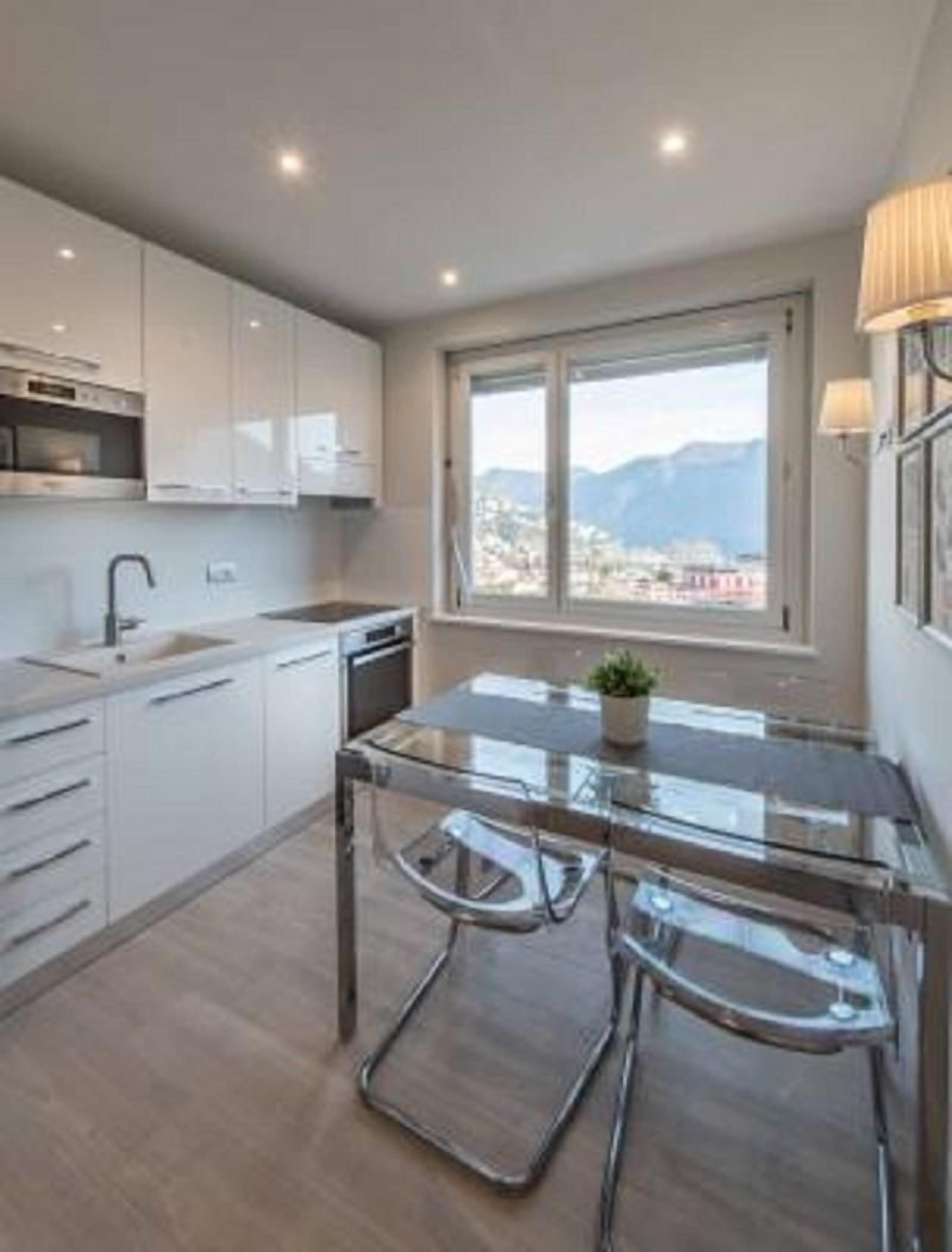 冰箱、微波炉、烤箱、洗碗机