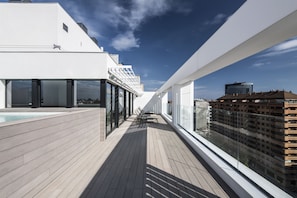 Sun deck - Intelier Core Suites Valencia by Intelier Hotels & Suites (Valencia)