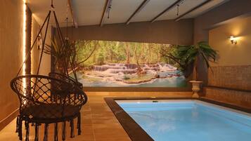 Innenpool, beheizter Pool