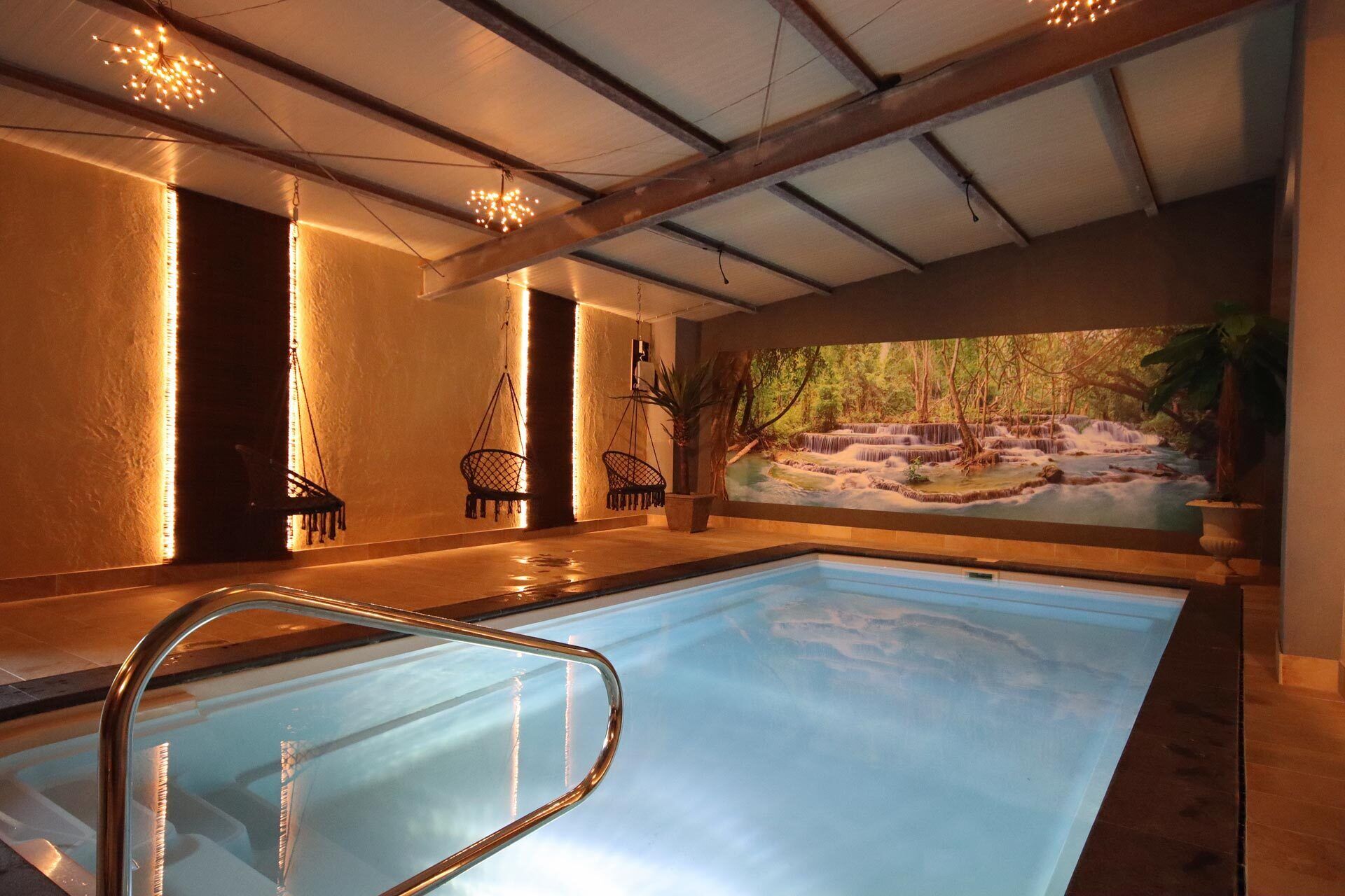 Innenpool, beheizter Pool