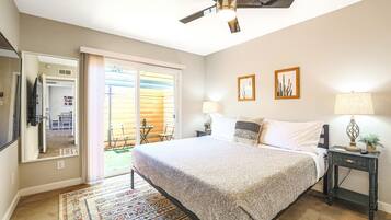 2 bedrooms, desk, iron/ironing board, travel crib