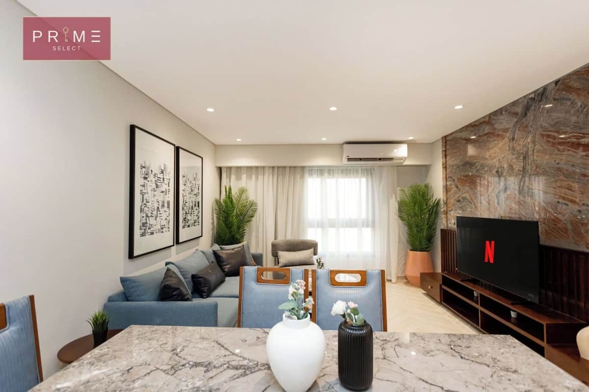 Appartement, vue ville | 2 chambres, coffres-forts dans les chambres, Wi-Fi gratuit