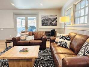 Smart TV, fireplace, books