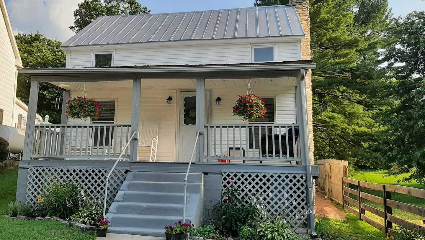 Cozy Cottage Near Antietam Creek