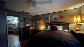 3 habitaciones, escritorio, tabla de planchar con plancha y wifi gratis