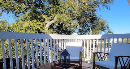 The Anderson - Condo with beach access & pool