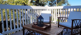 The Anderson - Condo with beach access & pool