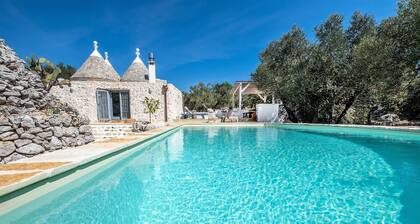 Charming Trullo with Heated pool and panoramic view