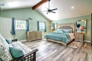 3 slaapkamers, een strijkplank/strijkijzer, reisbedje, gratis wifi