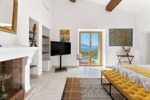 6 Schlafzimmer, Zimmersafe, Bügeleisen/Bügelbrett, kostenloses WLAN