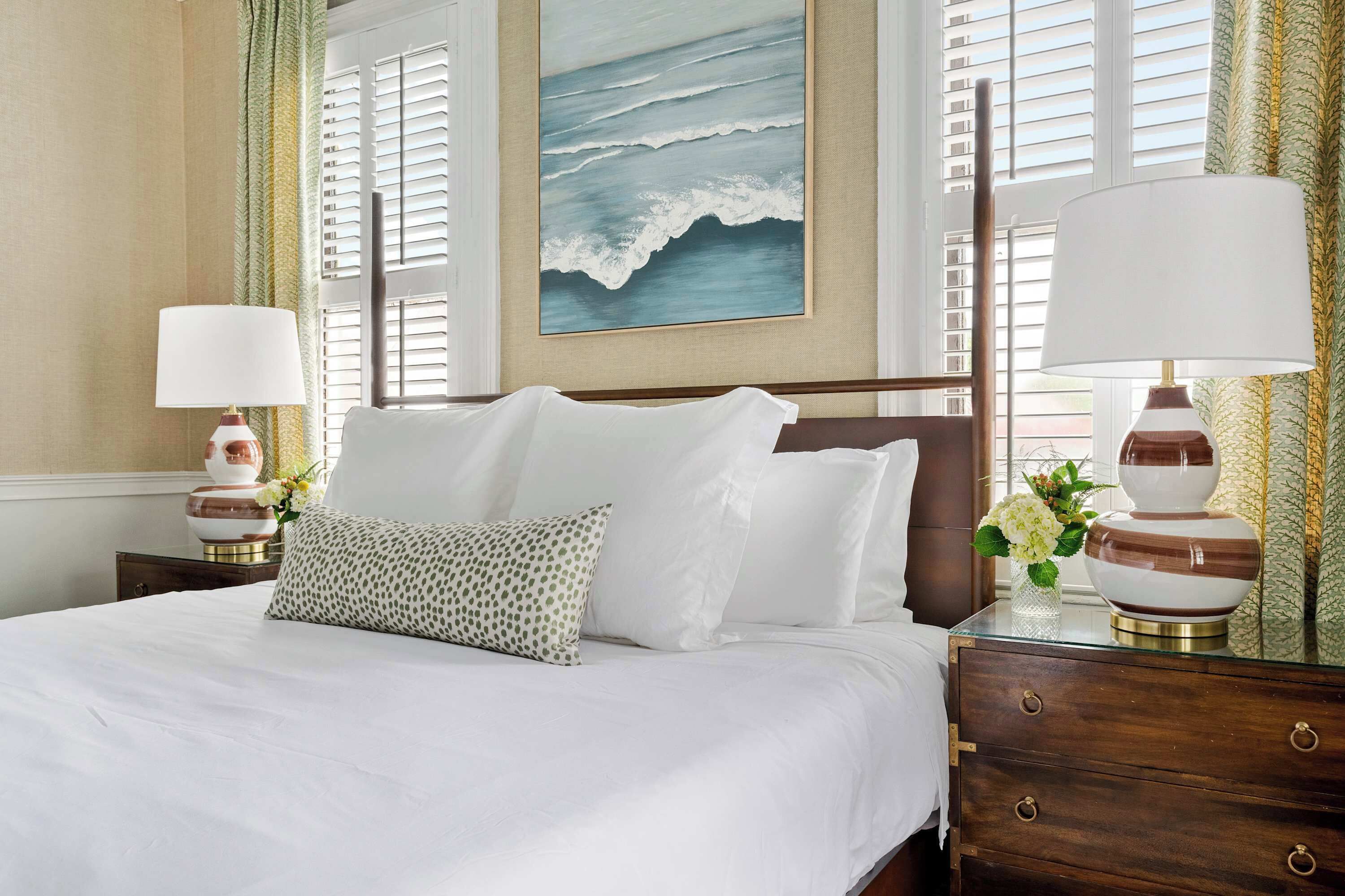 5 bedrooms, iron/ironing board, travel crib, WiFi