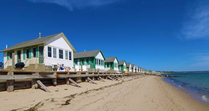Water Front Days Cottage #15 (2255)