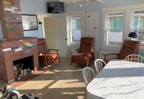 Dining - Water Front Days Cottage #15 (2255) (North Truro)