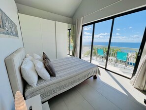 2 habitaciones, escritorio, tabla de planchar con plancha y wifi gratis 