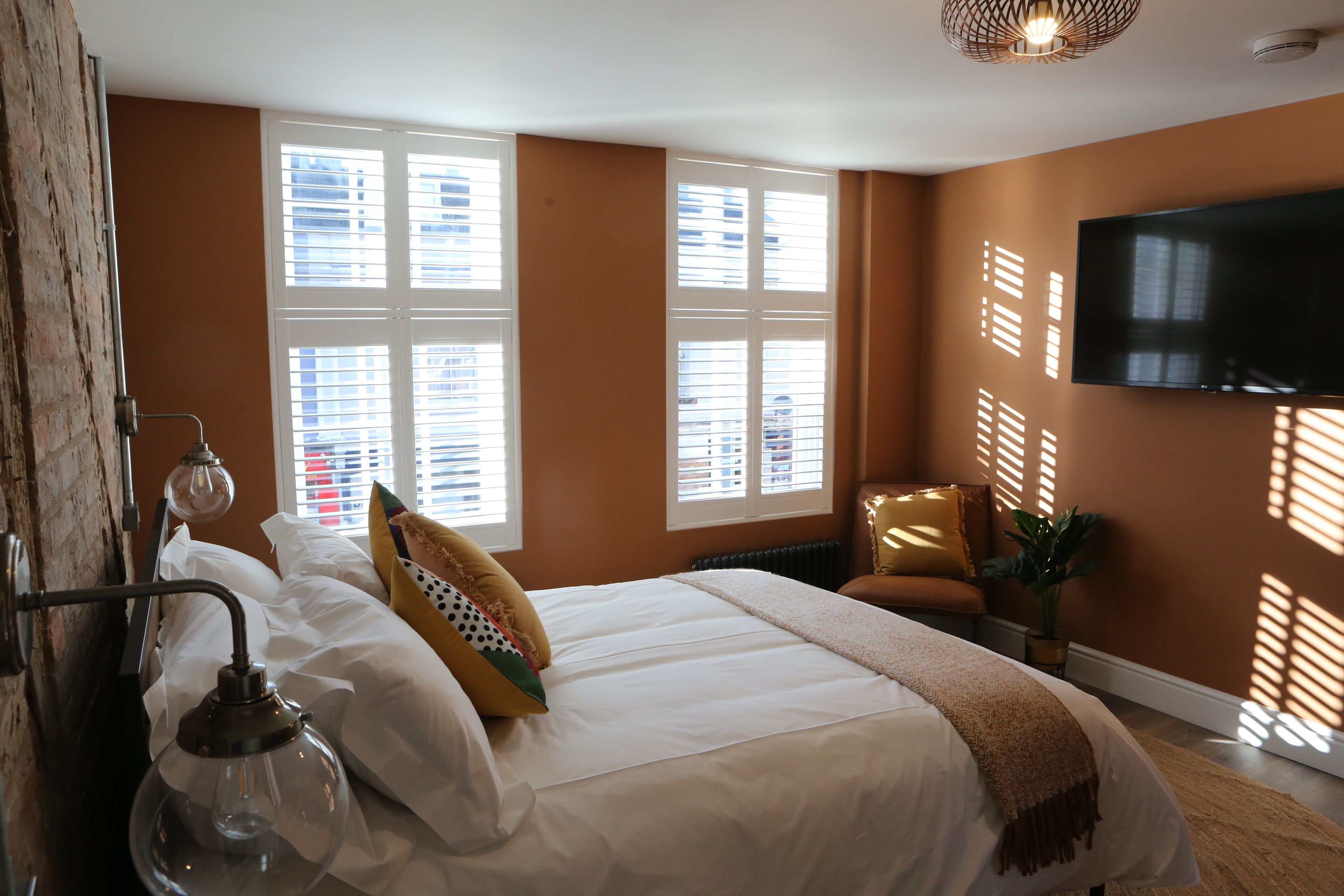 Literie de qualité supérieure, surmatelas, décoration personnalisée