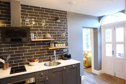 no.12 self check-in apartments