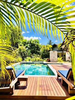Outdoor pool, pool loungers