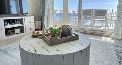 Stunning Beachfront - huge balcony - new owners